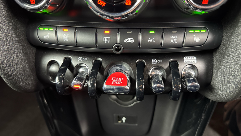 MINI Cooper 1.5 C Exclusive 5dr Auto Petrol Hatchback